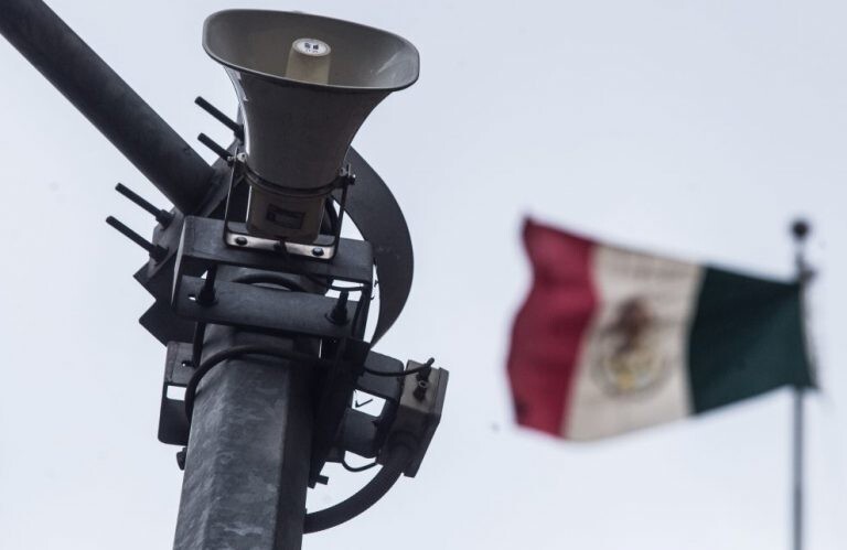 Altavoz del sistema de alerta sísmica