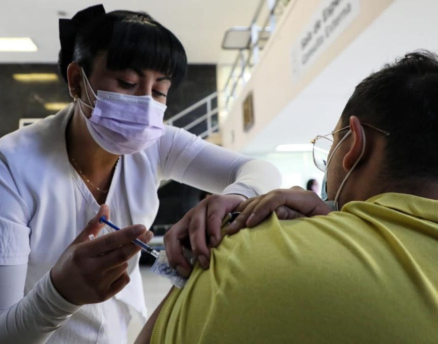 Vacuna, proceso de inyección