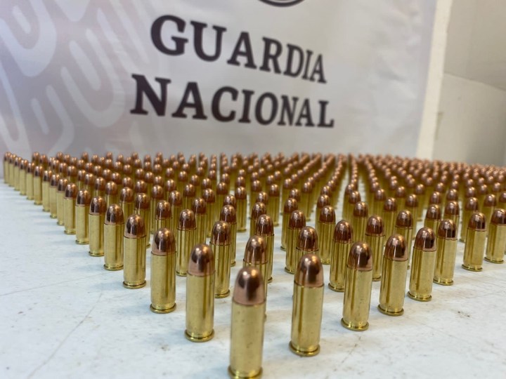 Cartuchos útiles para arma de fuego aseguraos por la Guardia Nacional 