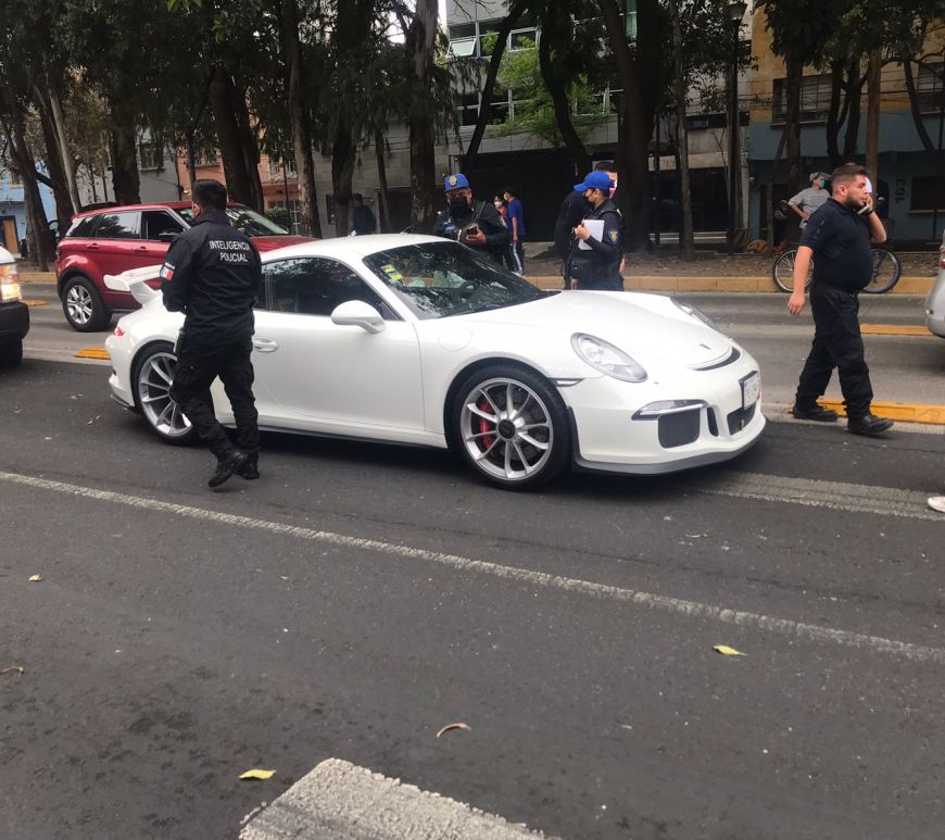 Atacan a balazos a los conductores de este vehículo