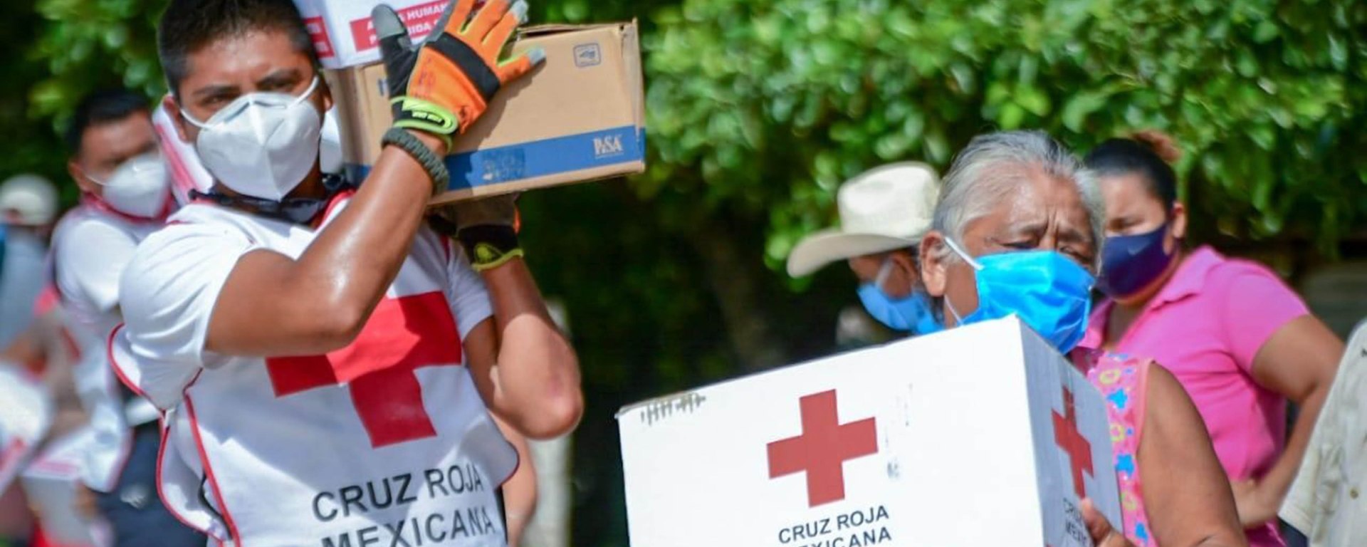 Voluntarios de la Cruz Roja