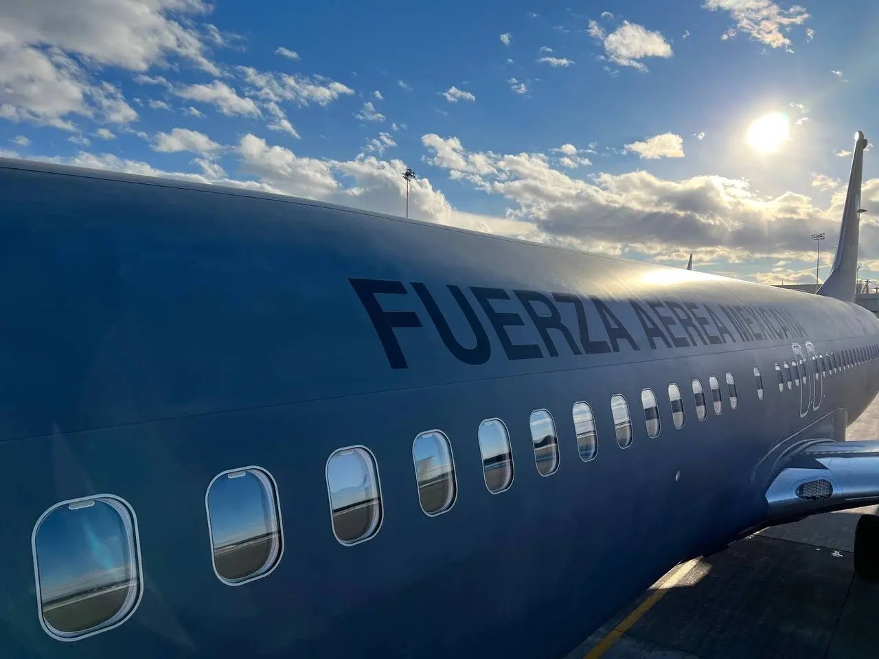Avión de la Fuerza Aérea Mexicana en Ucrania