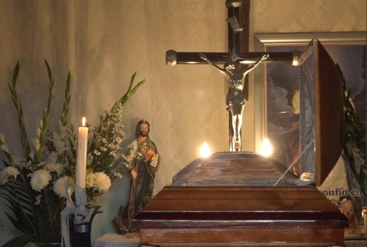 Féretro del periodista Heber López