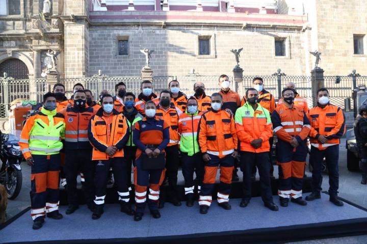 Personal de protección civil 