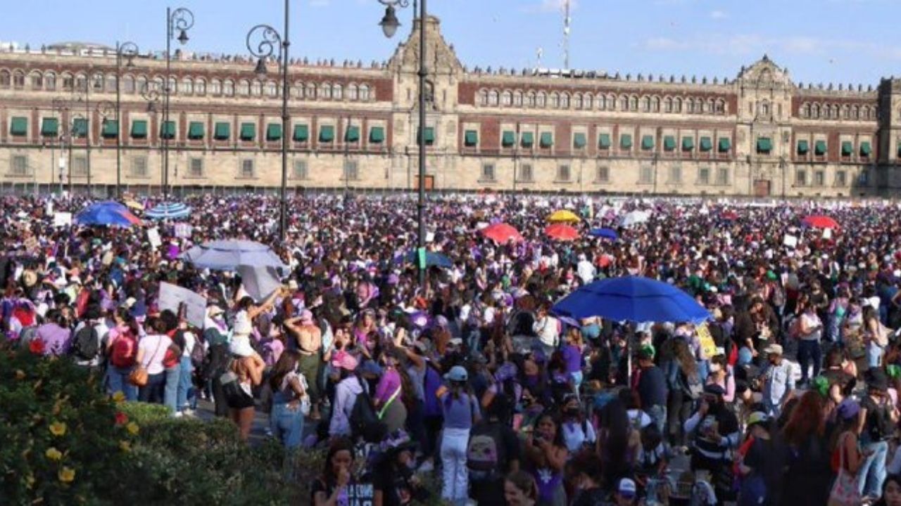 Marcha en el Zócalo