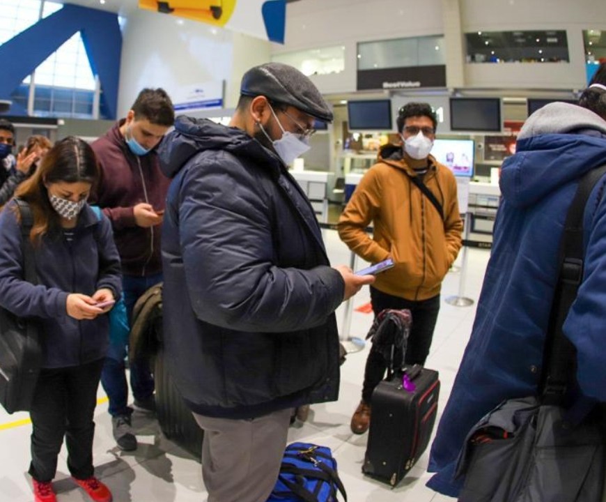 Mexicanos regresan de Ucrania, Aeropuerto
