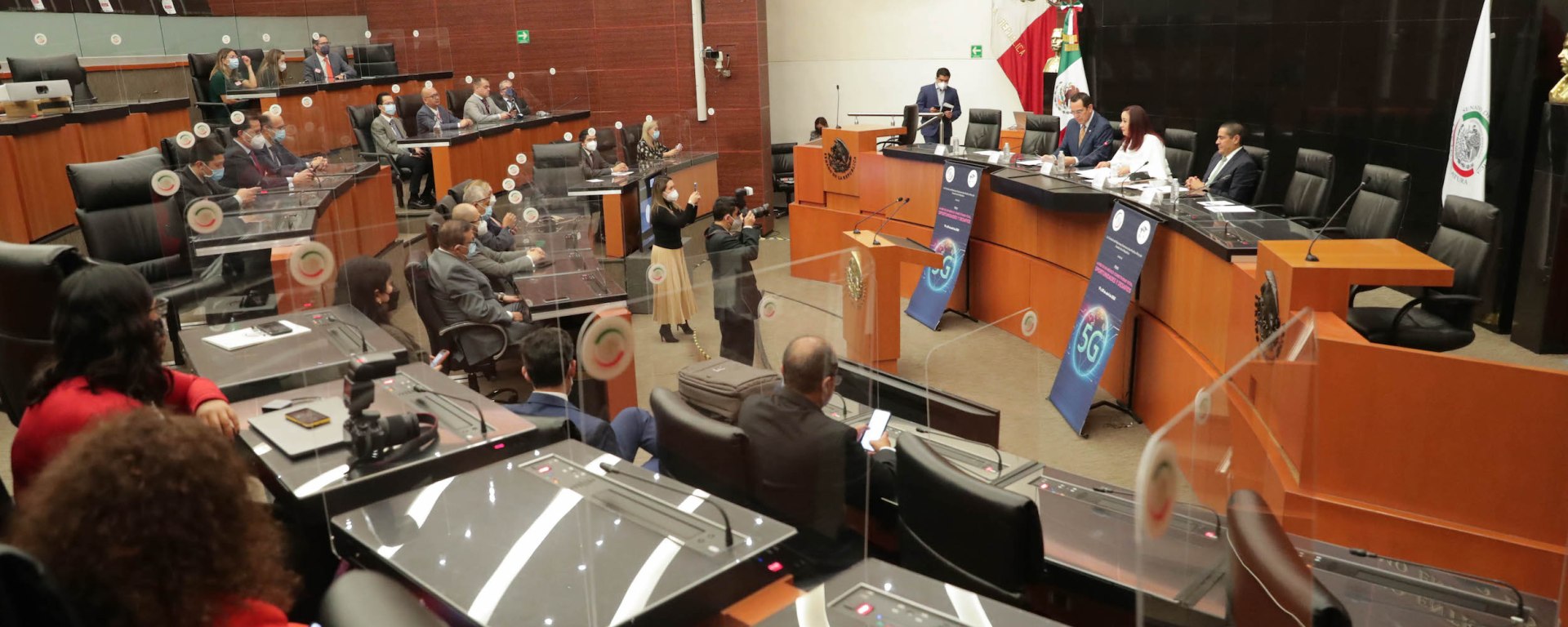 Salón de plenos del Senado de la República