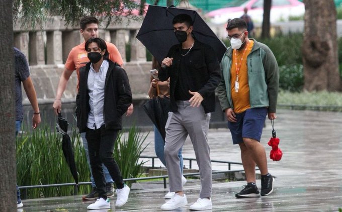 Lluvia en la Alameda capitalina