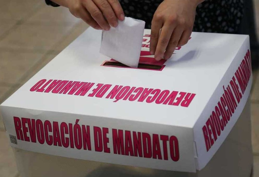 Urna de Revocación de Mandato