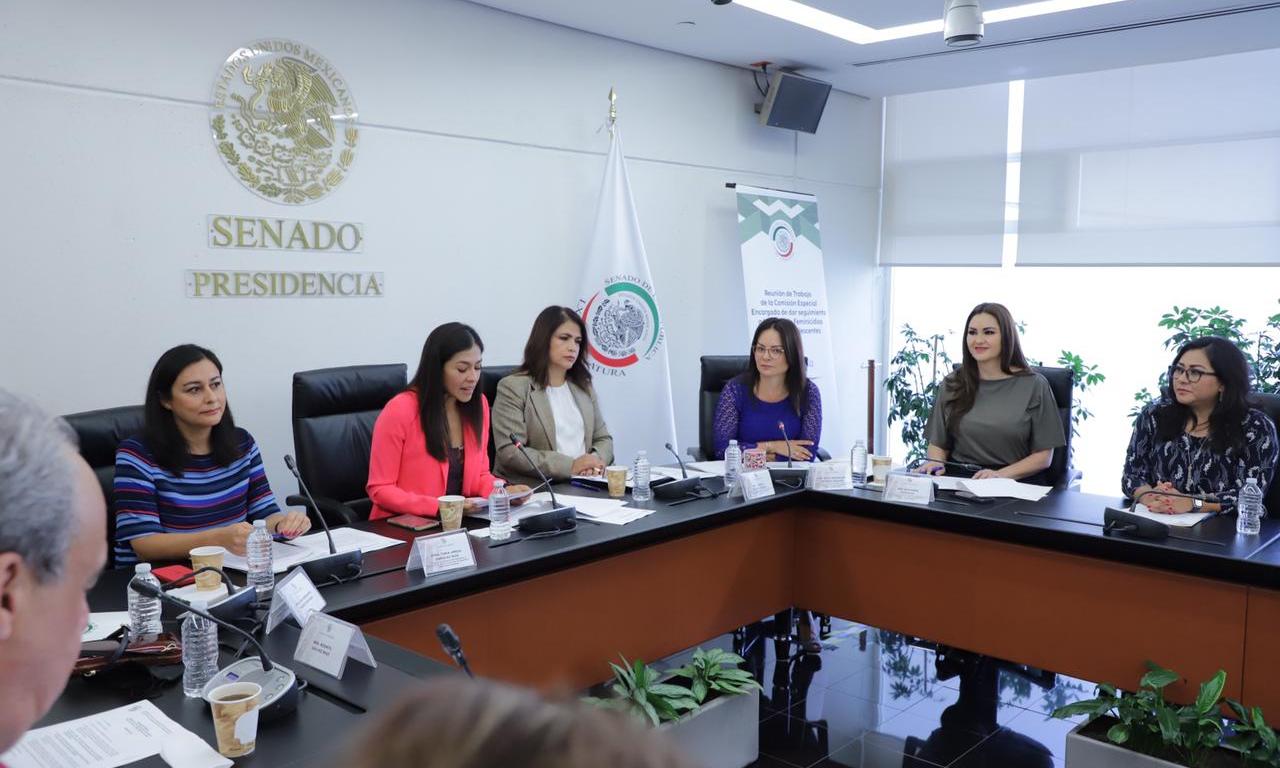 Senadores en comisiones