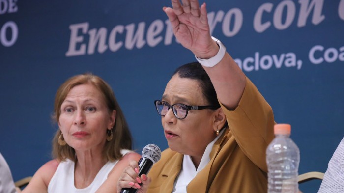 Rosa Icela Rodríguez Y Tatiana Clouthier