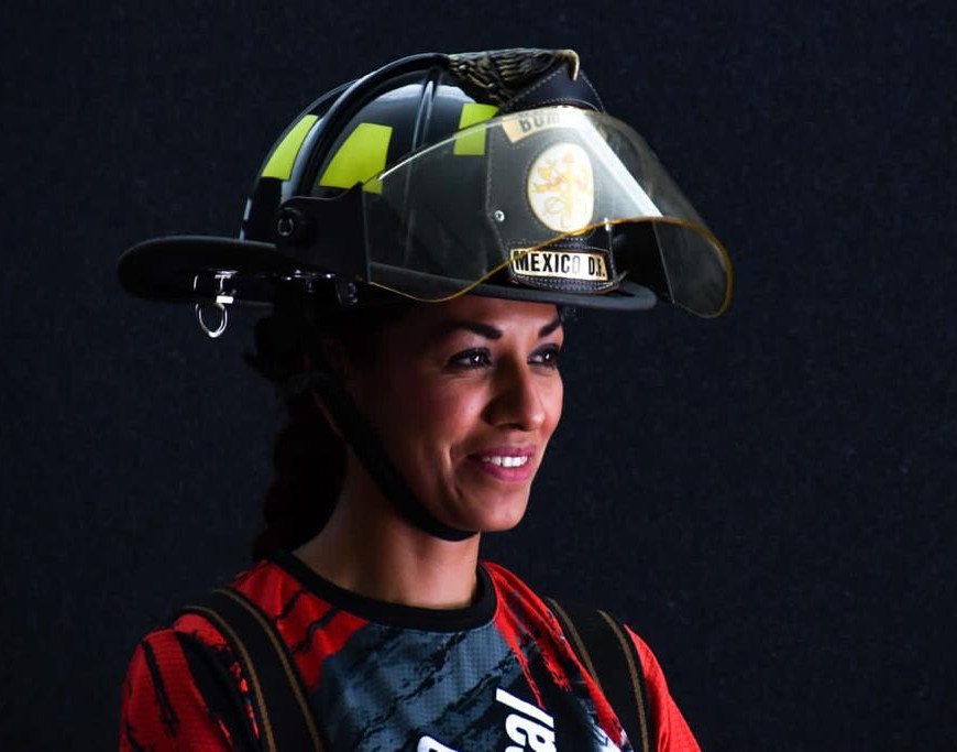 Mujer bombero