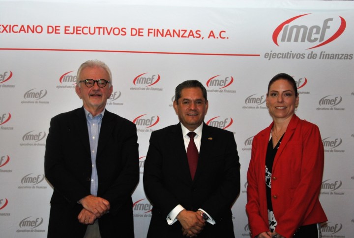 Integrantes del Instituto Mexicano de Ejecutivos de Finanzas