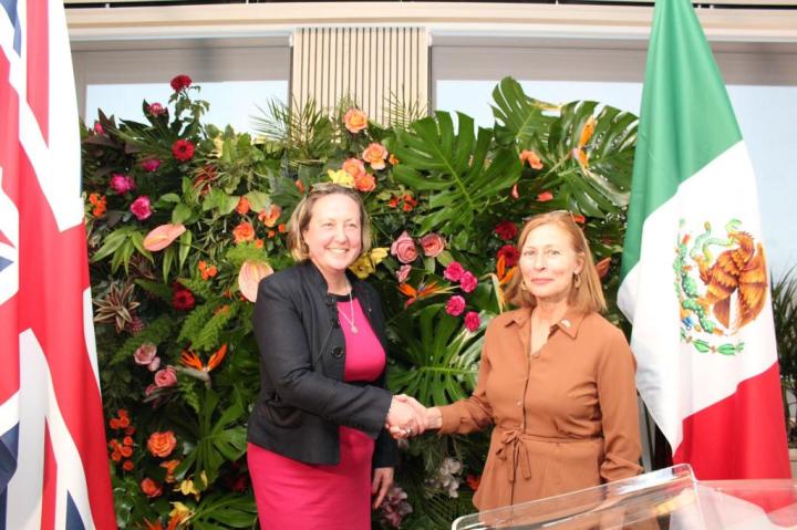  Tatiana Clouthier Carrillo