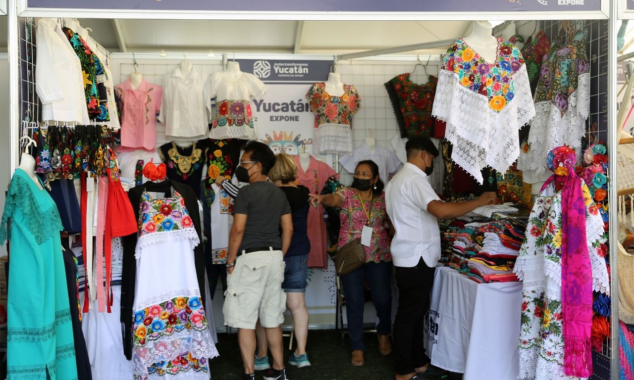 Puesto de venta de ropa