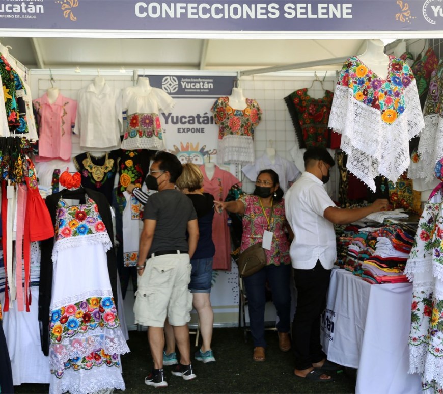 Puesto de venta de ropa