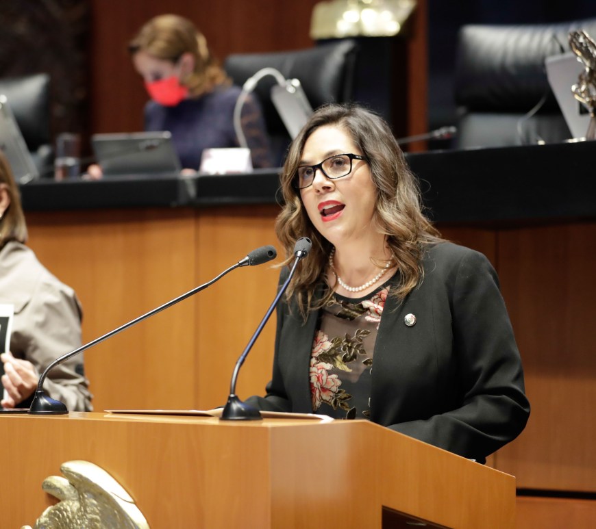 Gina Cruz Blackledge