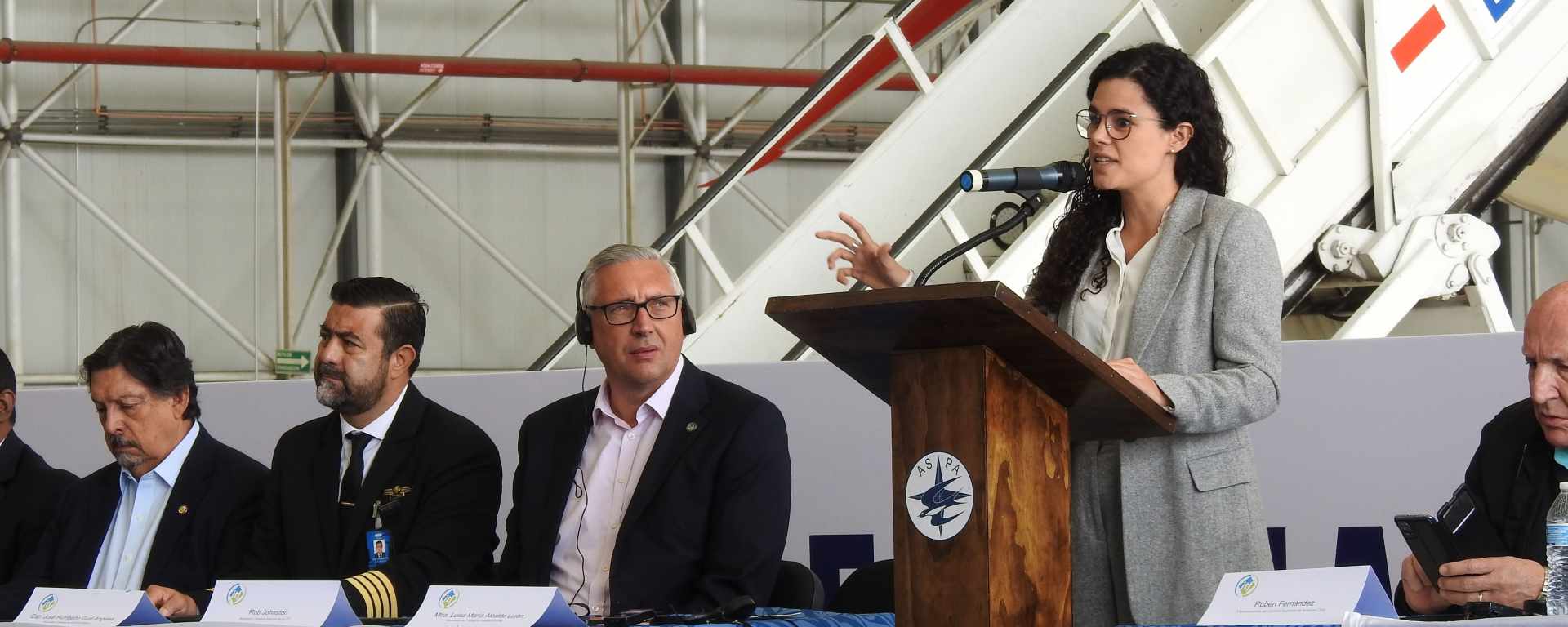 Luisa María Alcalde