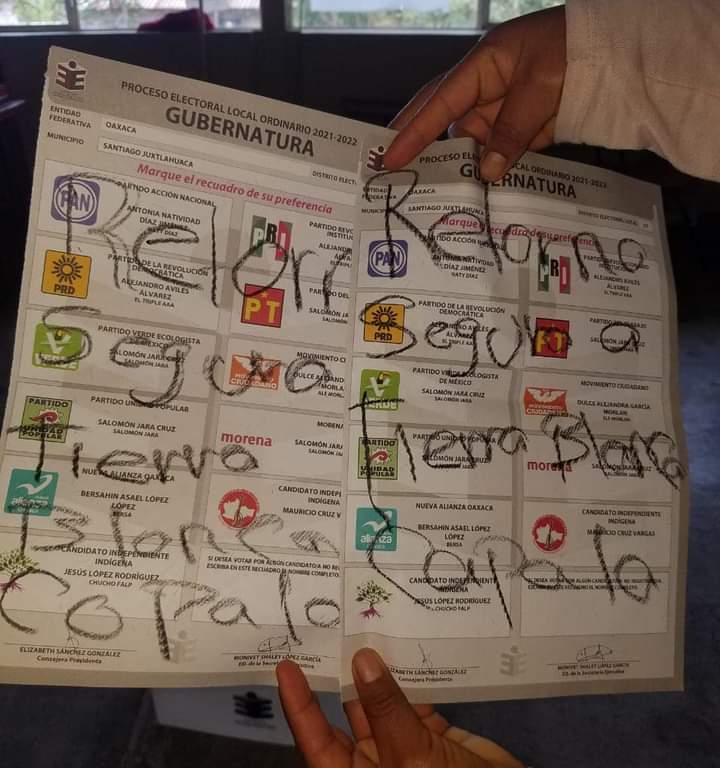 Boleta electoral con leyenda en materia de DH