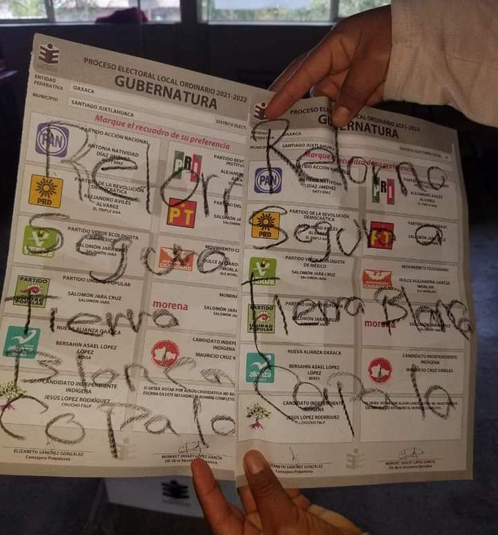 Boleta electoral con leyenda en materia de DH