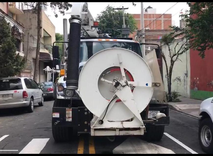 Camión para limpiar coladeras