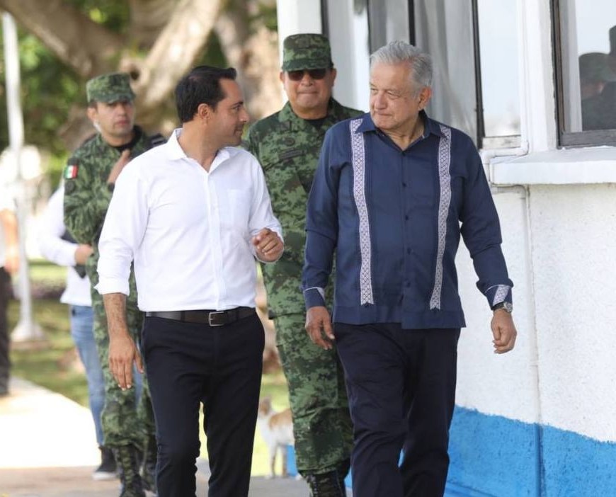 Mauricio Vila y Andrés Manuel López Obrador