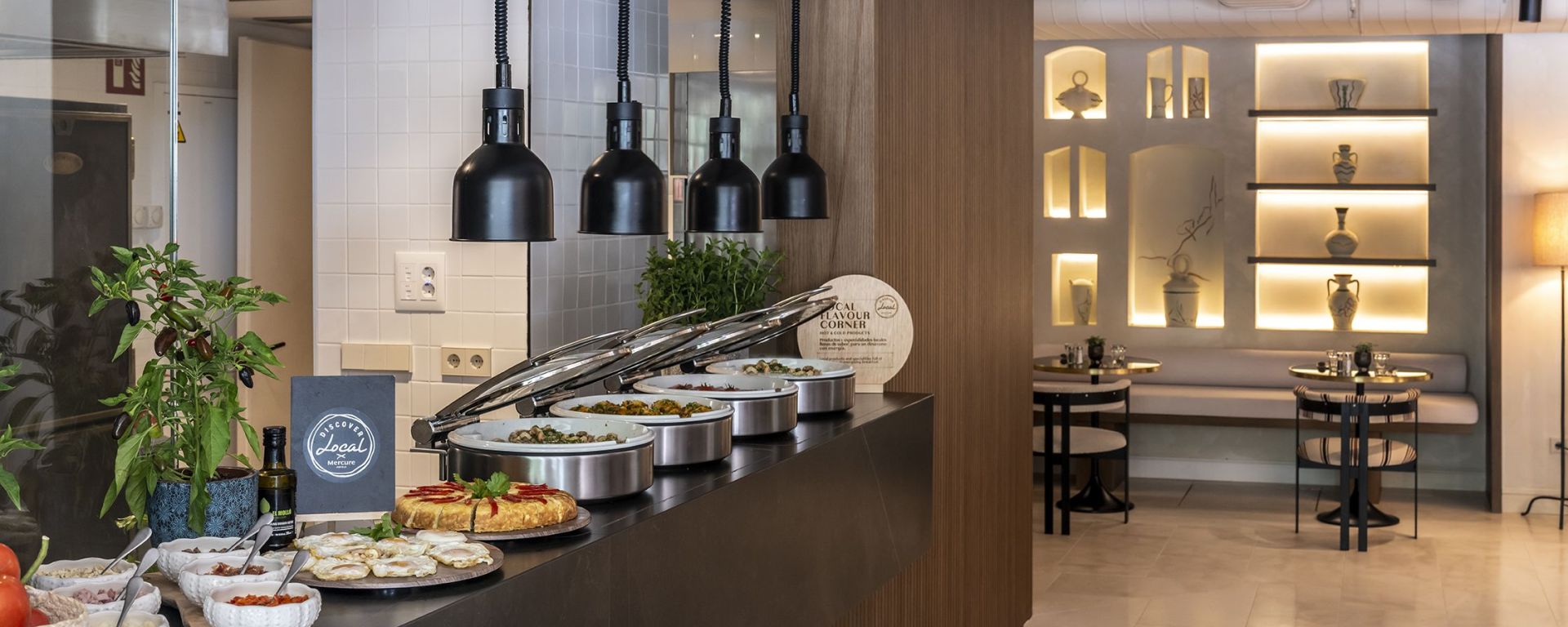 Restaurante de hotel. Alimentos