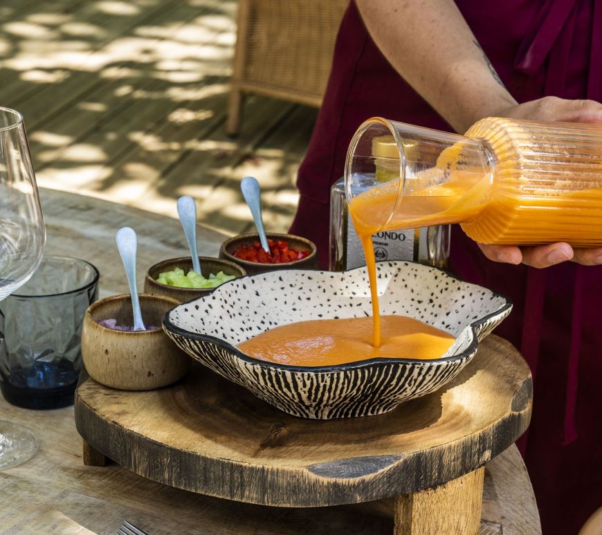 Restaurante de hotel. Alimentos
