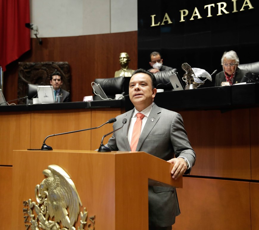 Marcos Rosendo Medina Filigrana