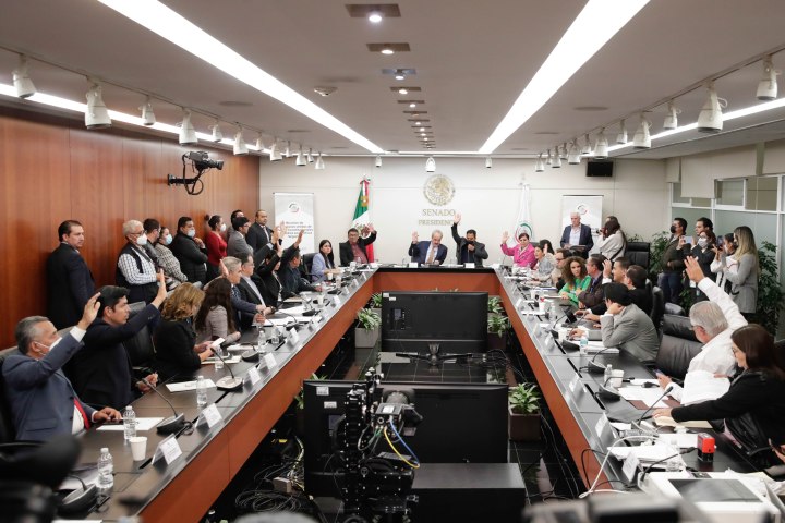 Senadores en comisiones 