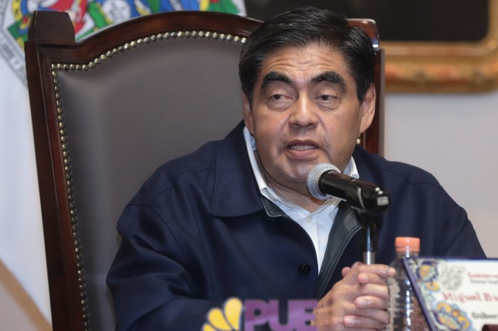 Miguel Barbosa Huerta