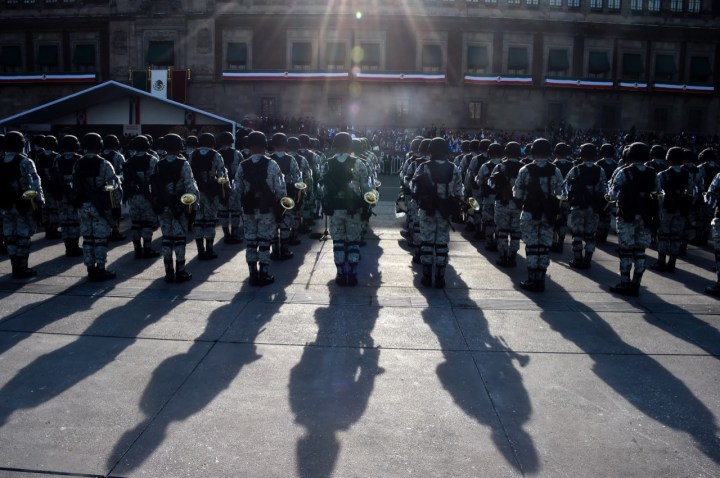 Militares en formados