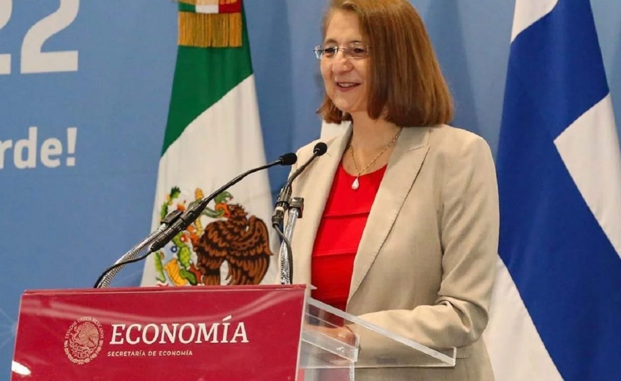 Luz María de la Mora
