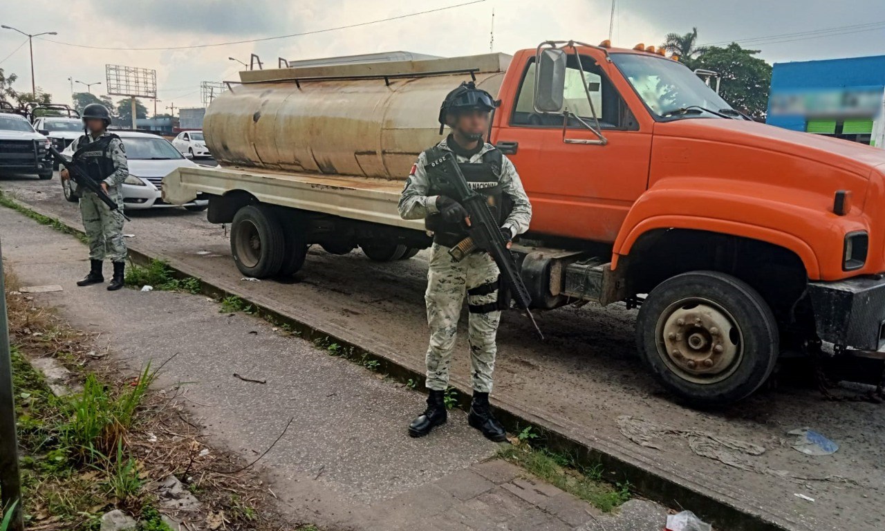 Pipa con combustible ilícito