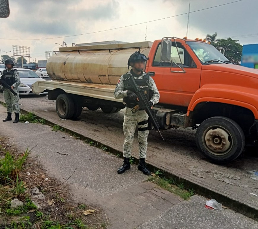 Pipa con combustible ilícito