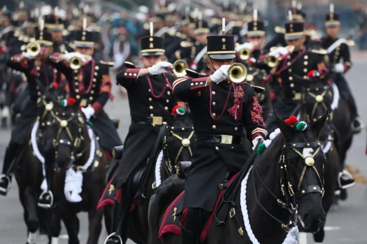 Cadetes del colegio militar