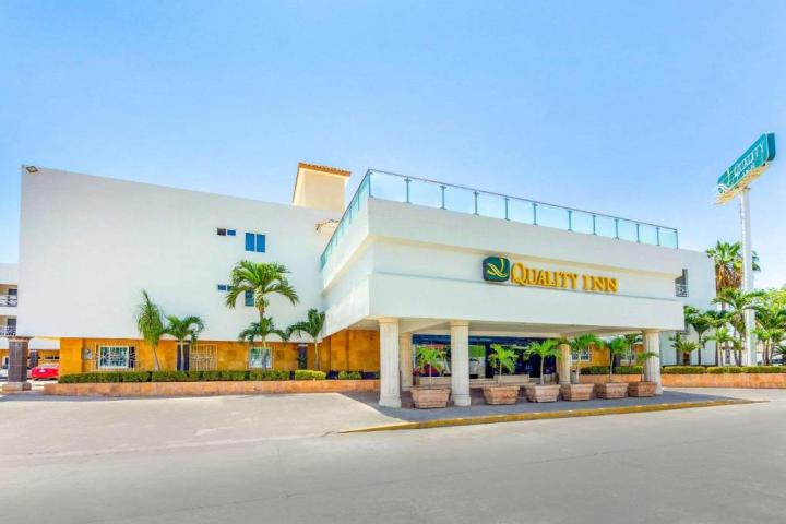 Exterior del hotel Quality Inn