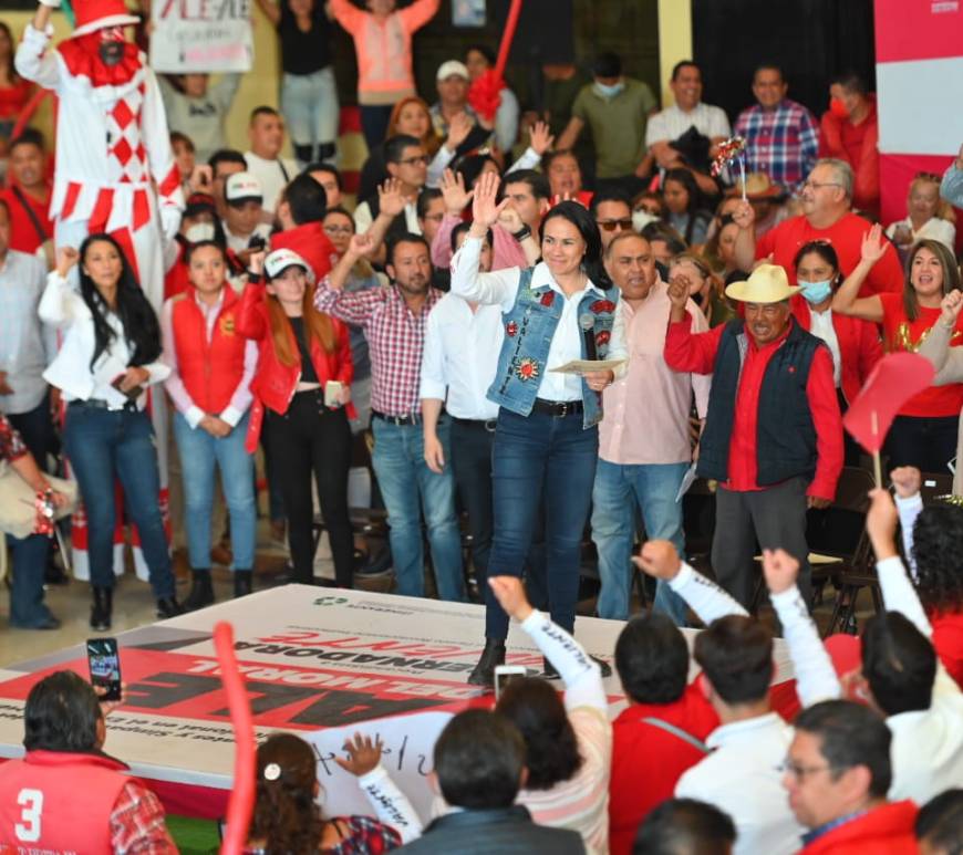 Alejandra Del Moral Vela