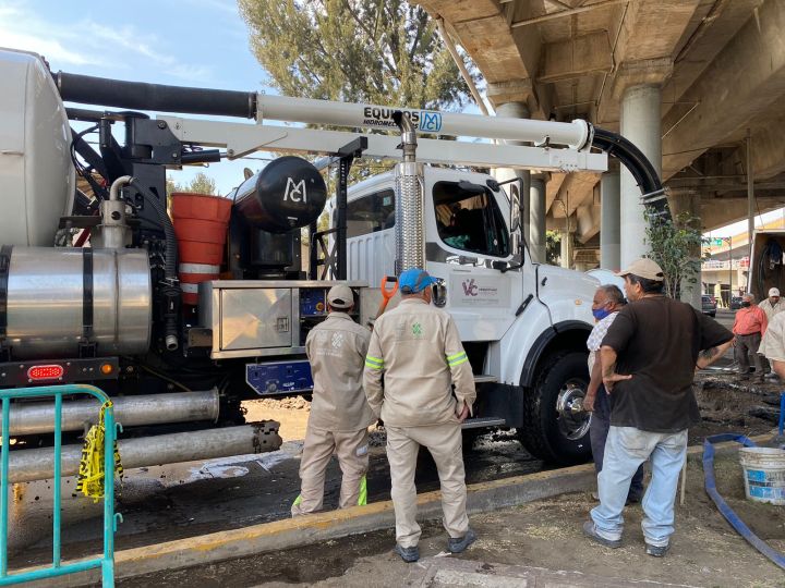 Trabajo de reparación de fuga