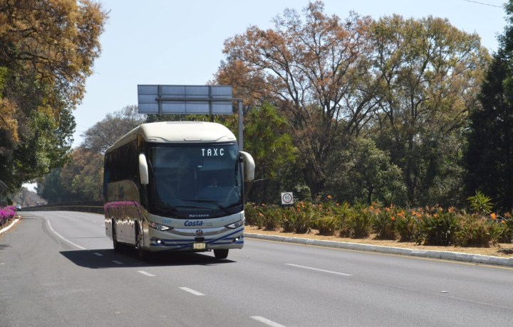 Autobús de pasajeros