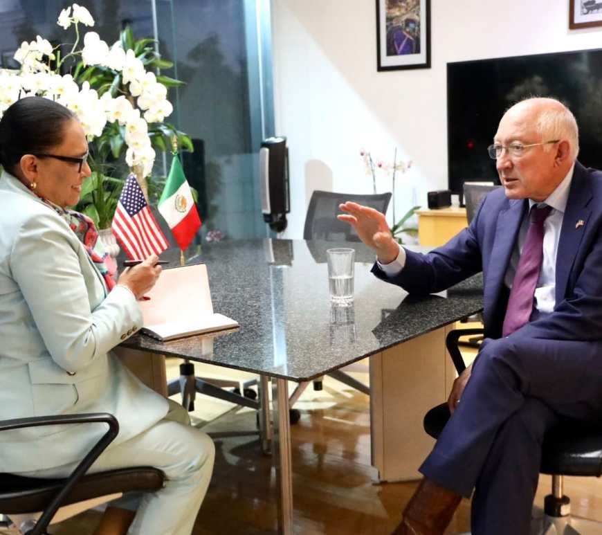 Rosa Icela Rodríguez y Ken Salazar