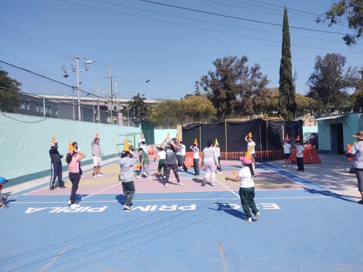 Alumnos en escuela primaria