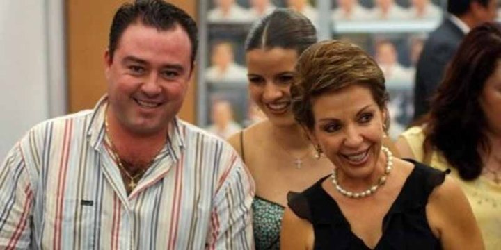 Manuel Bibriesca y Marta Sahagún