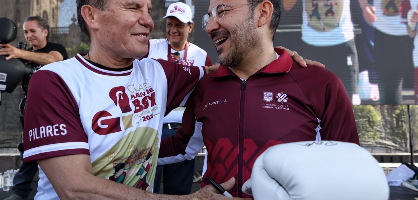 Julio César Chávez y Marti Batres