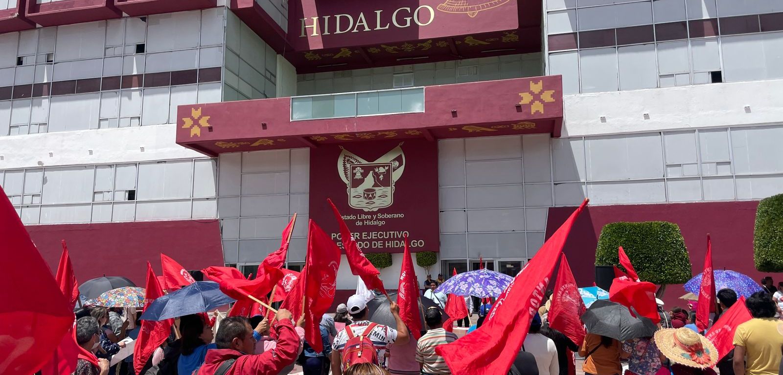 Antorchistas se manifiestan en Pachuca