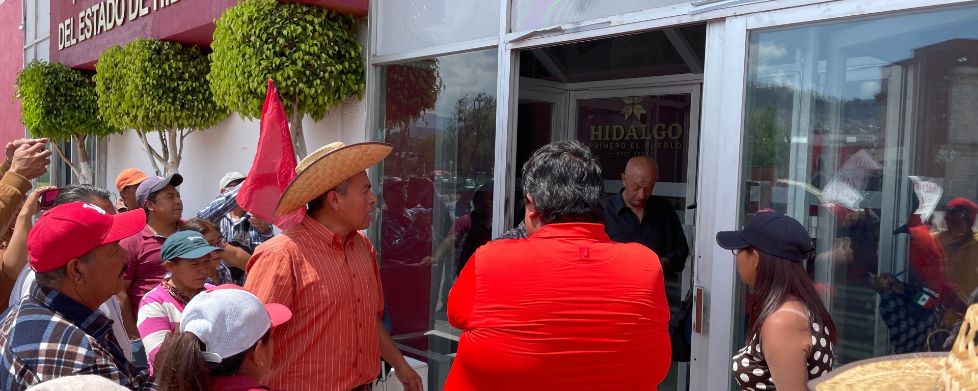 Antorchistas se manifiestan en Pachuca