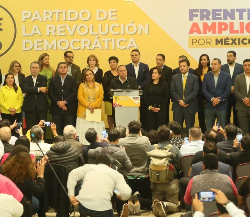 Militantes y simpatizantes del PRD