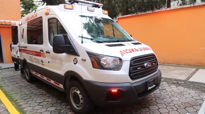 Ambulancia de atención médica