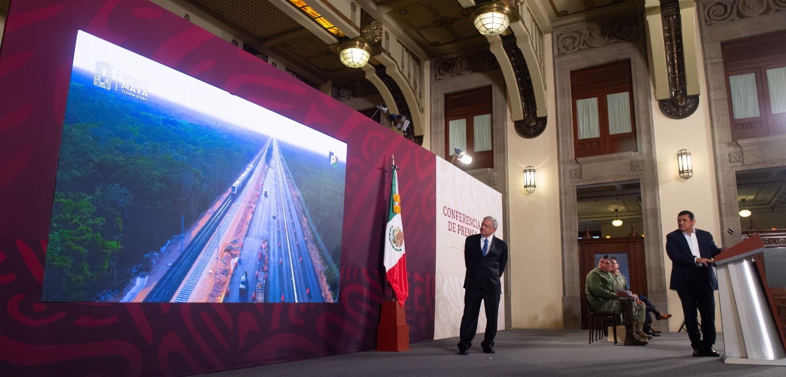 Andrés Manuel López Obrador y Javier May Rodríguez