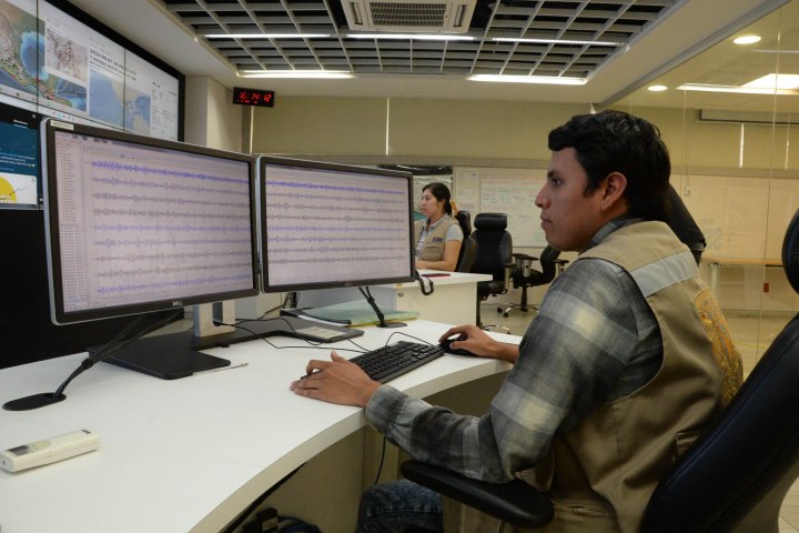 Sismológico nacional de la UNAM